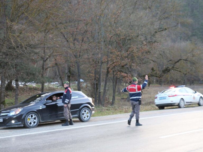 Mudurnu’da trafik denetimi