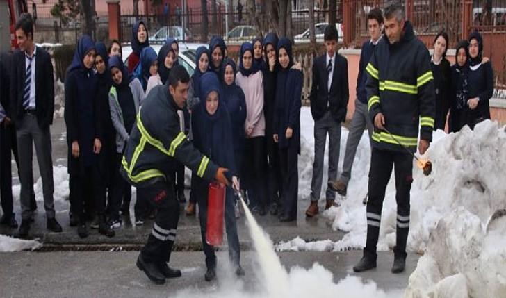 Gerede Belediyesi’nden yangın tatbikatı Gerede Belediyesi’nden yangın tatbikatı