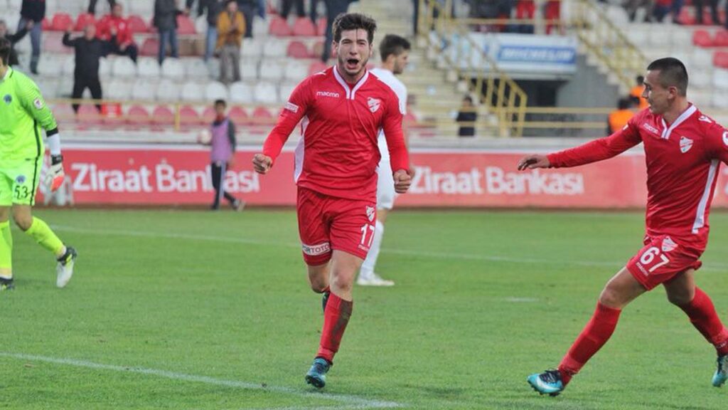 “BÖYLE BİR VURUŞ DENEMEK İSTEDİM” “BÖYLE BİR VURUŞ DENEMEK İSTEDİM”