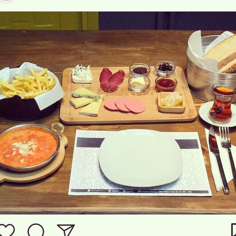 GAGA TOST