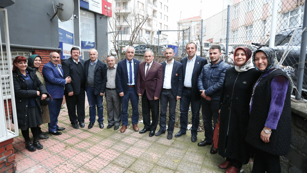 BAŞKAN ESNAF ODALARINI GEZDİ BAŞKAN ESNAF ODALARINI GEZDİ