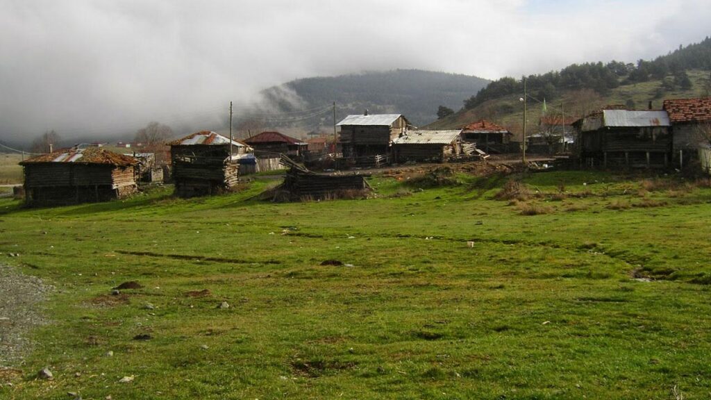 YAYLA EVLERİ SORUNU ÇÖZÜLÜYOR MU? YAYLA EVLERİ SORUNU ÇÖZÜLÜYOR MU?