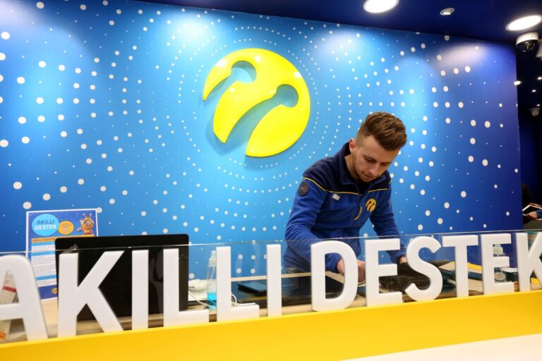 Telefoncu Ali TURKCELL İletişim Merkezi