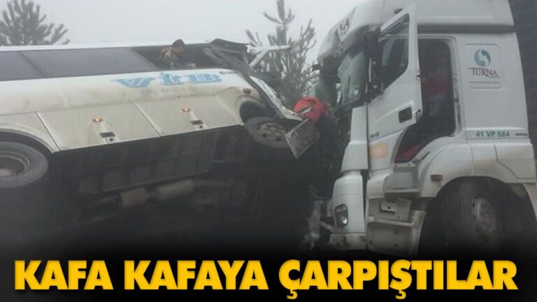KAFA KAFAYA ÇARPIŞTILAR