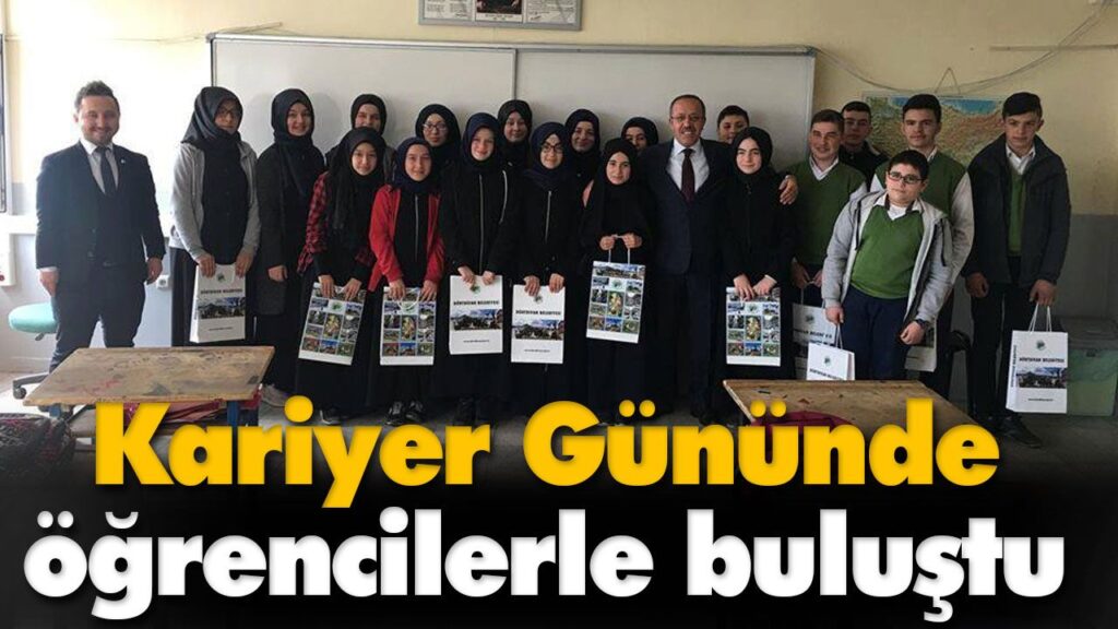 Kariyer Gününde öğrencilerle buluştu Kariyer Gününde öğrencilerle buluştu