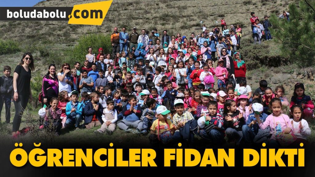 ÖĞRENCİLER FİDAN DİKTİ