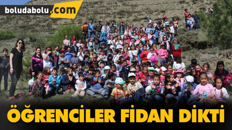ÖĞRENCİLER FİDAN DİKTİ
