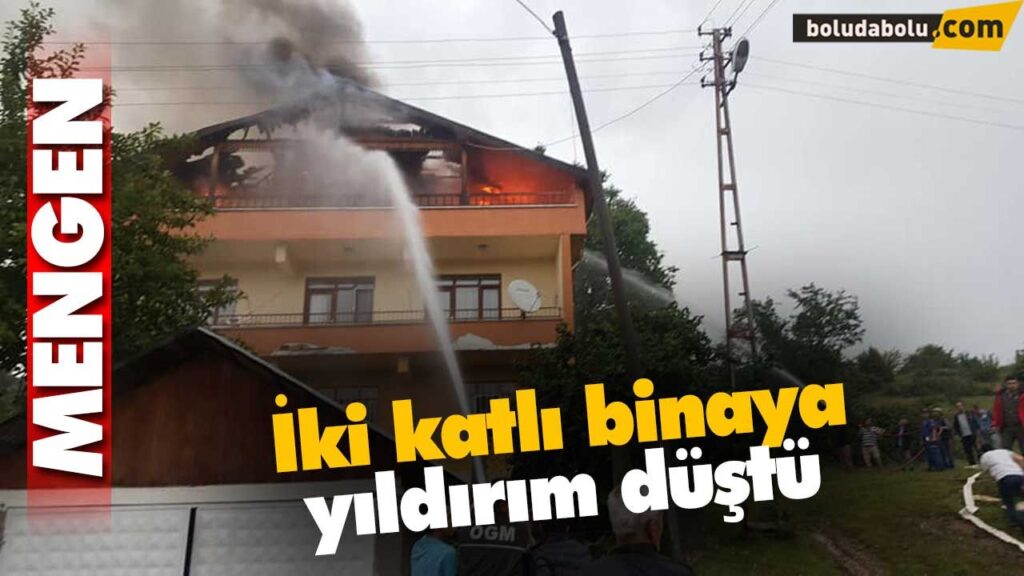 İki katlı binaya yıldırım düştü