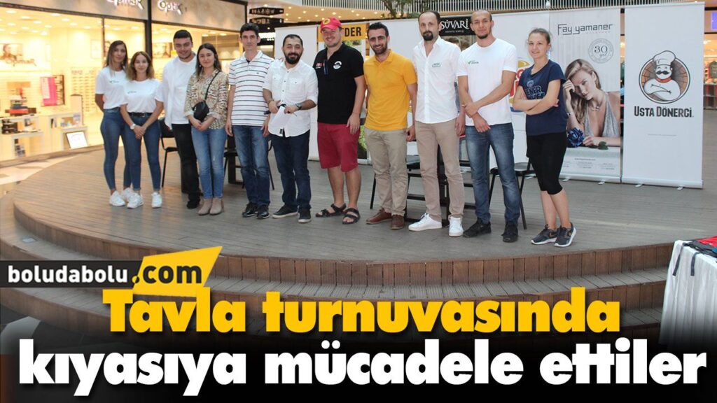 Tavla turnuvasında kıyasıya mücadele ettiler Tavla turnuvasında kıyasıya mücadele ettiler