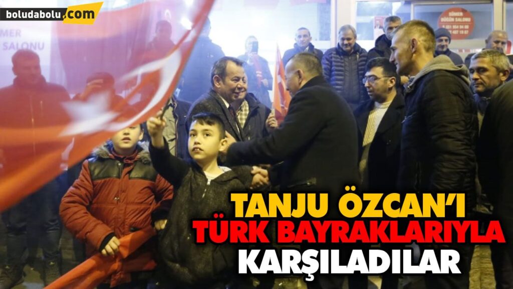 TANJU ÖZCAN’I TÜRK BAYRAKLARIYLA KARŞILADILAR TANJU ÖZCAN’I TÜRK BAYRAKLARIYLA KARŞILADILAR