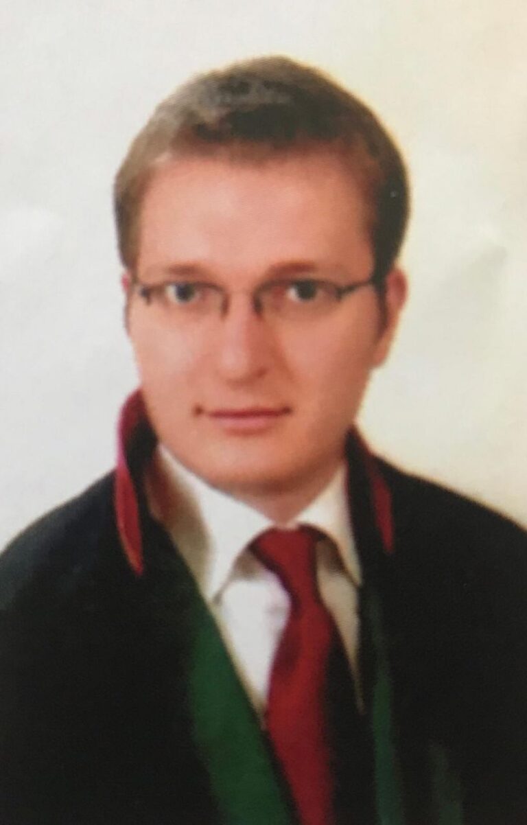 Avukat Neşet Görkem Aydemir