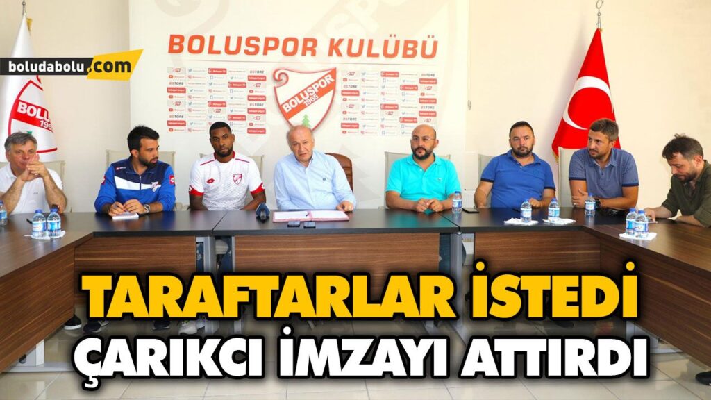TARAFTARLAR İSTEDİ ÇARIKCI İMZAYI ATTIRDI