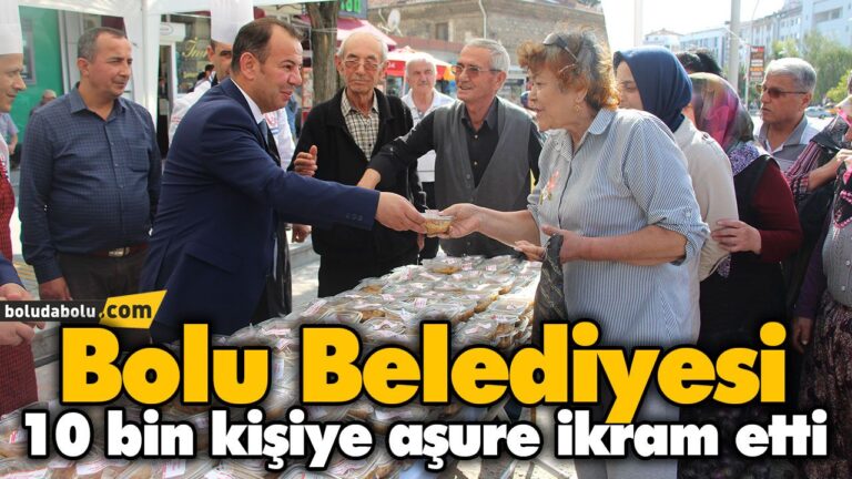 Bolu Belediyesi 10 bin kişiye aşure ikram etti