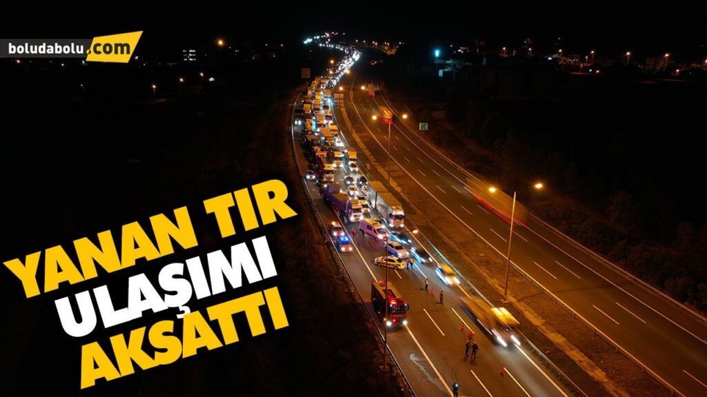 SEYİR HALİNDEYKEN YANAN TIR OTOYOLDA ULAŞIMI AKSATTI SEYİR HALİNDEYKEN YANAN TIR OTOYOLDA ULAŞIMI AKSATTI