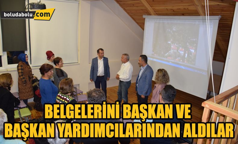 BELGELERİNİ BAŞKAN VE BAŞKAN YARDIMCILARINDAN ALDILAR BELGELERİNİ BAŞKAN VE BAŞKAN YARDIMCILARINDAN ALDILAR