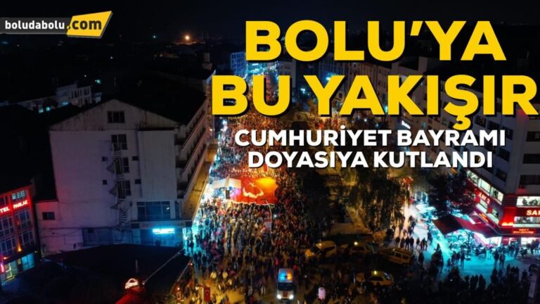 29 EKİM COŞKUSUYLA SOKAKLAR DOLDU TAŞTI