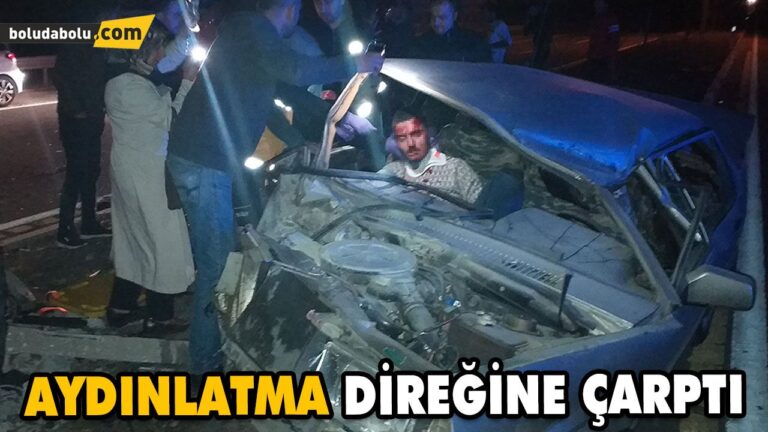 AYDINLATMA DİREĞİNE ÇARPTI