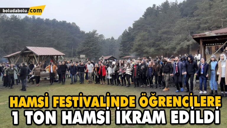 HAMSİ FESTİVALİNDE ÖĞRENCİLERE 1 TON HAMSİ İKRAM EDİLDİ