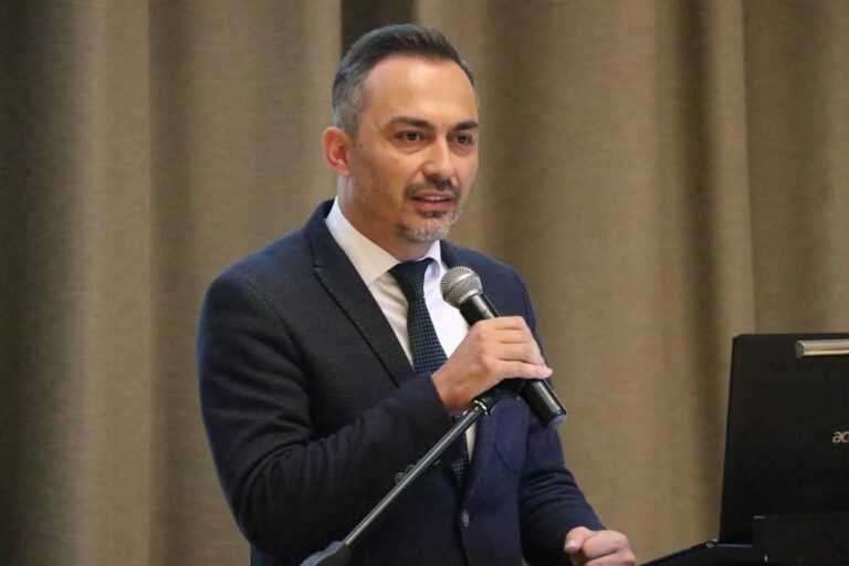 Rasim ÖZDEMİR