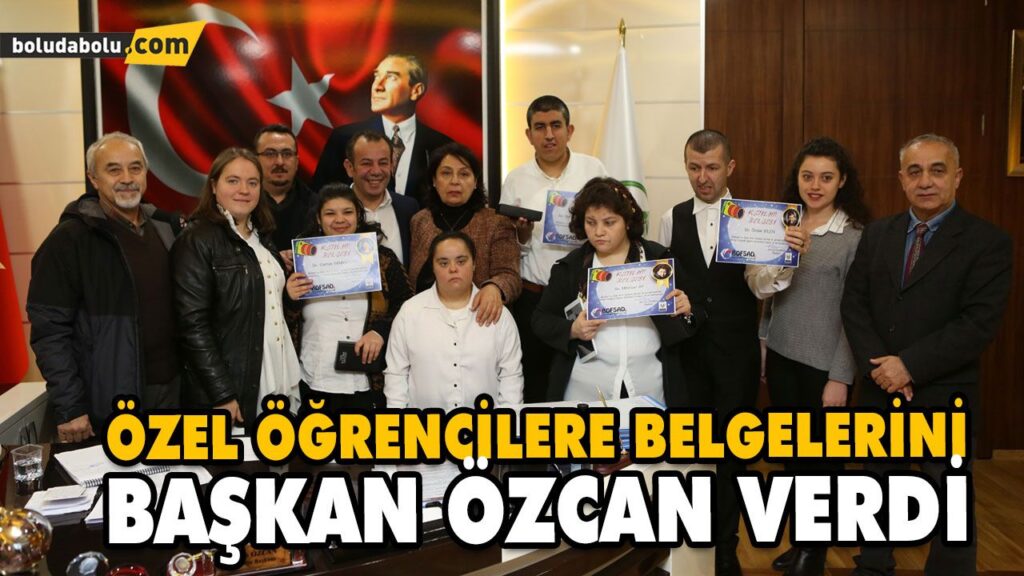 ÖZEL ÖĞRENCİLERE BELGELERİNİ BAŞKAN ÖZCAN VERDİ ÖZEL ÖĞRENCİLERE BELGELERİNİ BAŞKAN ÖZCAN VERDİ
