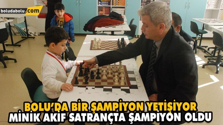 MİNİK AKİF SATRANÇTA ŞAMPİYON OLDU