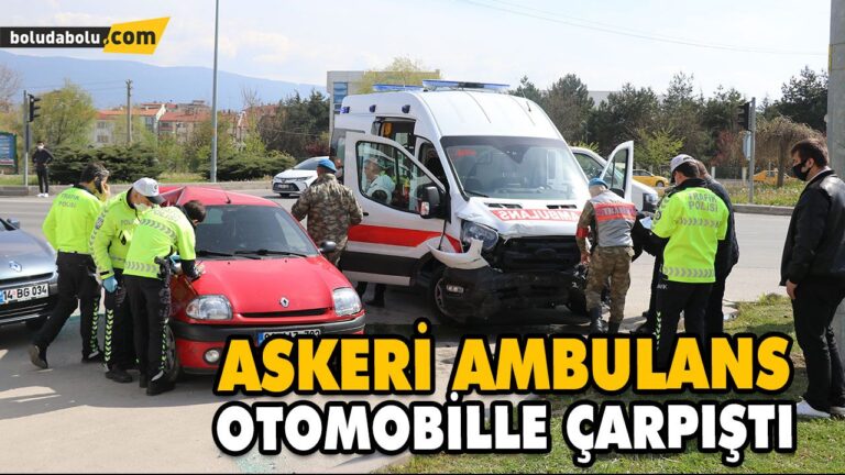 ASKERİ AMBULANS OTOMOBİLLE ÇARPIŞTI: 5 YARALI