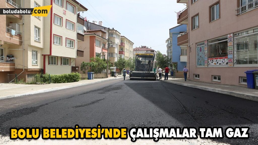 PARKE TAŞLARI YERİNİ ‘SICAK ASFALTA’ BIRAKIYOR PARKE TAŞLARI YERİNİ ‘SICAK ASFALTA’ BIRAKIYOR