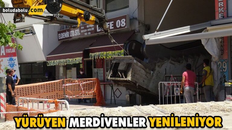 Yürüyen merdivenler yenileniyor