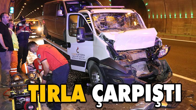 TIRLA ÇARPIŞAN ÇEKİCİNİN SÜRÜCÜSÜ YARALANDI TIRLA ÇARPIŞAN ÇEKİCİNİN SÜRÜCÜSÜ YARALANDI