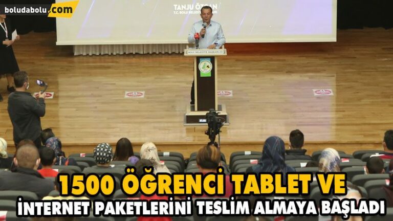1500 ÖĞRENCİ TABLET VE İNTERNET PAKETLERİNİ TESLİM ALMAYA BAŞLADI