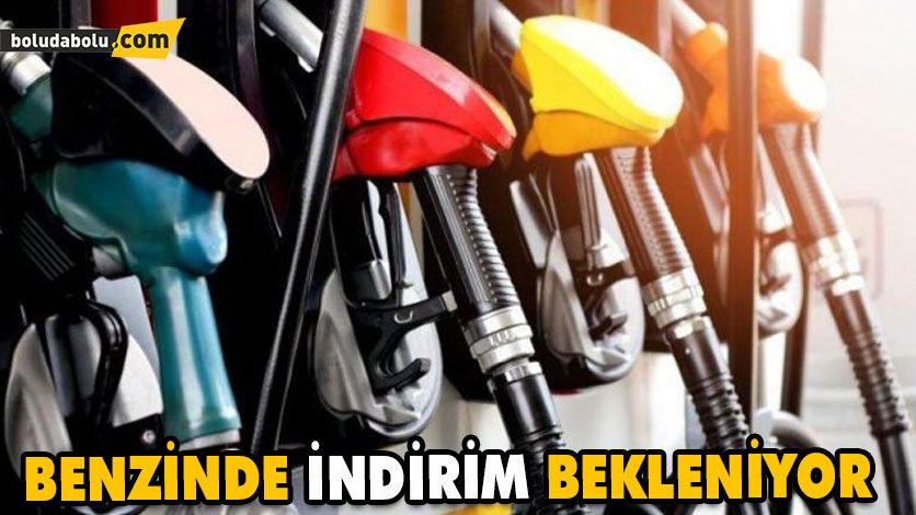BENZİNDE 12 KURUŞ İNDİRİM BEKLENİYOR BENZİNDE 12 KURUŞ İNDİRİM BEKLENİYOR