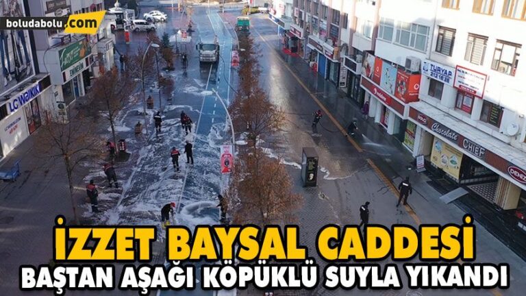 İZZET BAYSAL CADDESİ BAŞTAN AŞAĞI KÖPÜKLÜ SUYLA YIKANDI