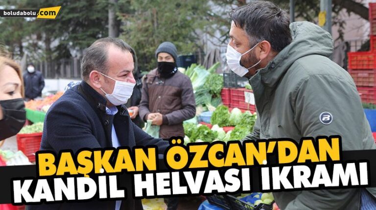 BAŞKAN ÖZCAN’DAN KANDİL HELVASI İKRAMI