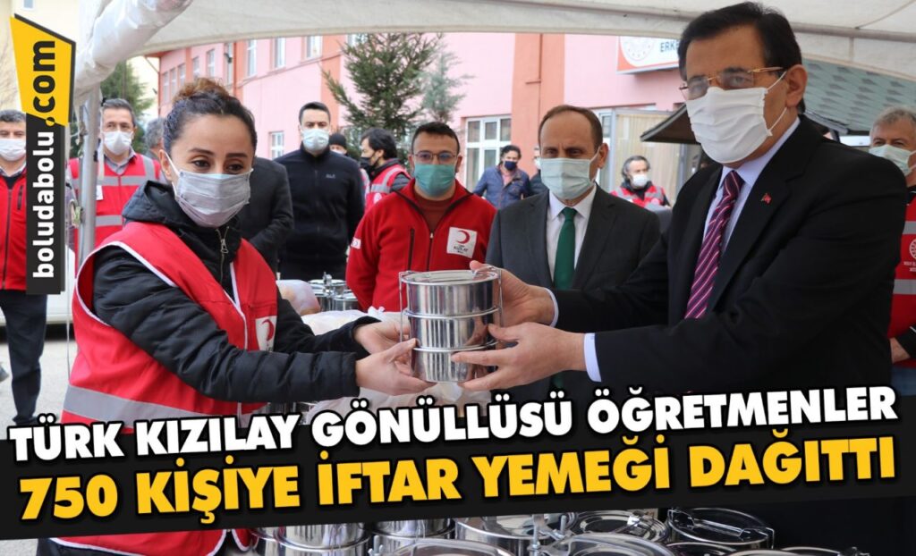 Bolu’da Türk Kızılay gönüllüsü öğretmenler ihtiyaç sahibi 750 kişiye iftar yemeği dağıttı Bolu’da Türk Kızılay gönüllüsü öğretmenler ihtiyaç sahibi 750 kişiye iftar yemeği dağıttı