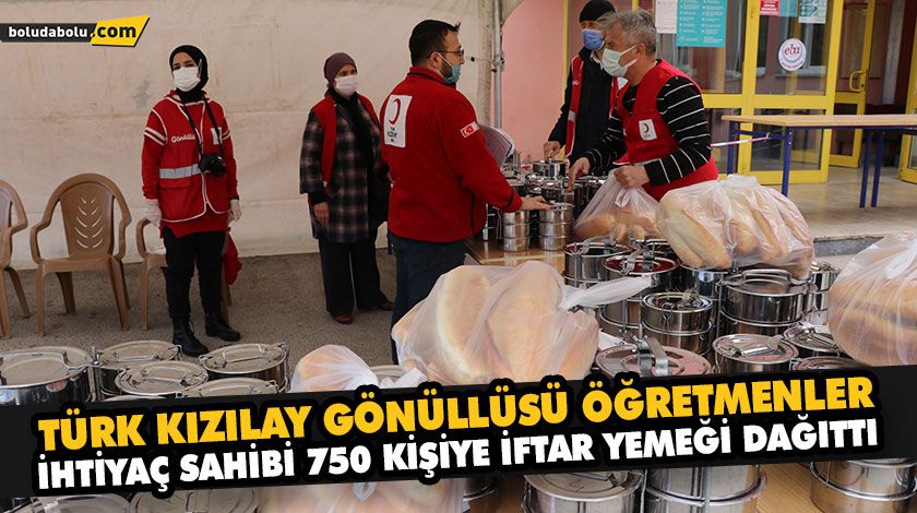 TÜRK KIZILAY GÖNÜLLÜSÜ ÖĞRETMENLER İFTAR YEMEĞİ DAĞITTI TÜRK KIZILAY GÖNÜLLÜSÜ ÖĞRETMENLER İFTAR YEMEĞİ DAĞITTI