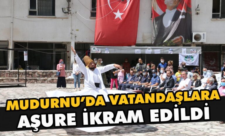 Mudurnu’da vatandaşlara aşure ikram edildi