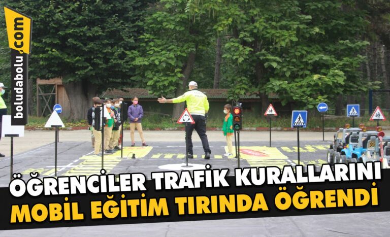 Bolu’da öğrenciler, trafik kurallarını mobil eğitim tırında öğrendi