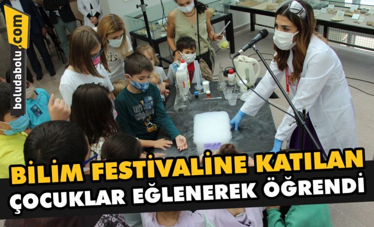 Bolu’da bilim festivaline katılan çocuklar eğlenerek öğrendi