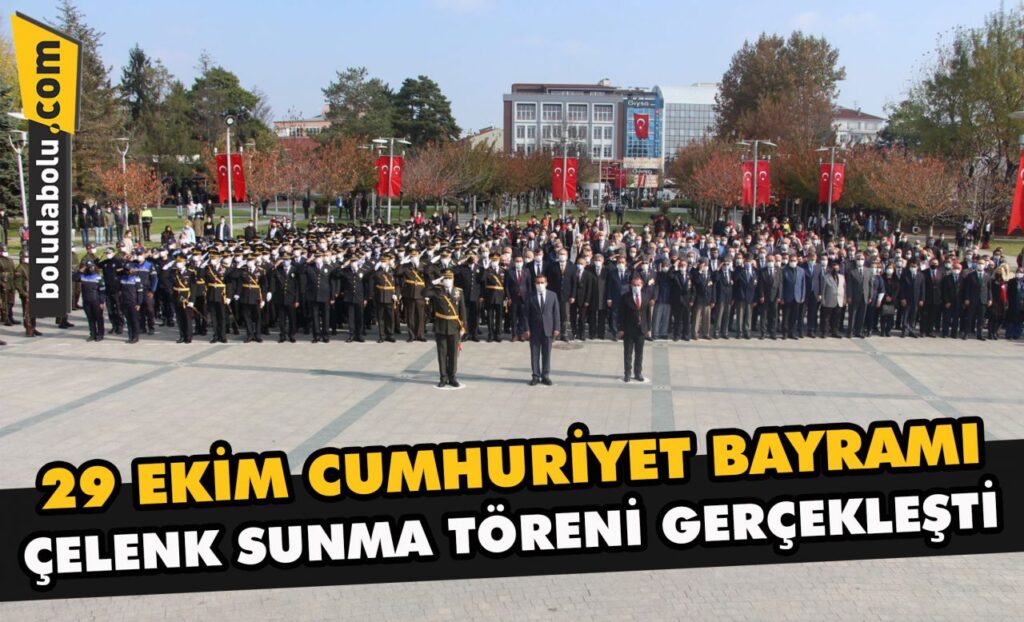 29 Ekim Cumhuriyet Bayramı çelenk sunma töreni gerçekleşti 29 Ekim Cumhuriyet Bayramı çelenk sunma töreni gerçekleşti