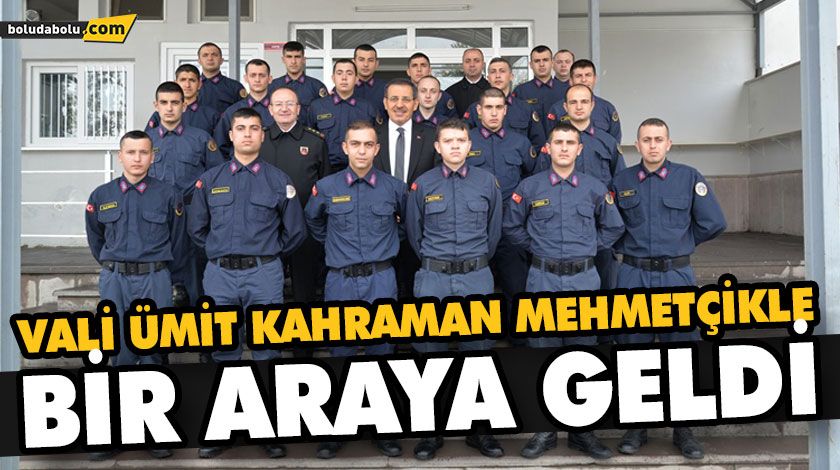 VALİ ÜMİT’TEN İL JANDARMA ALAY KOMUTANLIĞI’NA ZİYARET VALİ ÜMİT’TEN İL JANDARMA ALAY KOMUTANLIĞI’NA ZİYARET