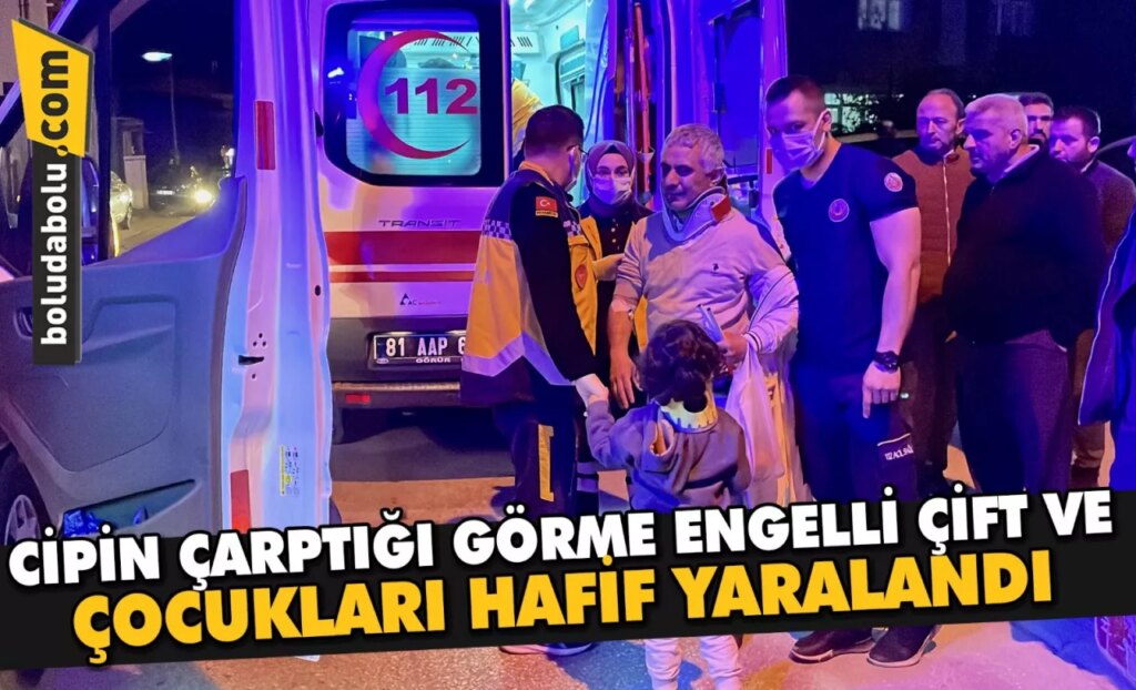 Düzce’de cipin çarptığı görme engelli çift ve çocukları hafif yaralandı Düzce’de cipin çarptığı görme engelli çift ve çocukları hafif yaralandı