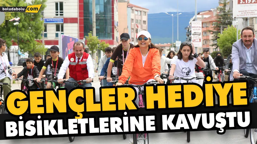 GENÇLER HEDİYE BİSİKLETLERİNE KAVUŞTU GENÇLER HEDİYE BİSİKLETLERİNE KAVUŞTU