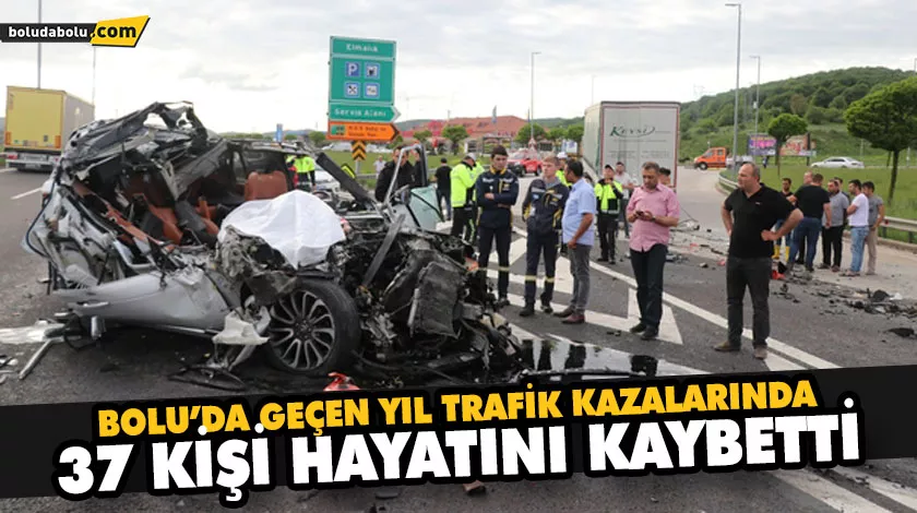 BİR YILDA 4 BİN 774 TRAFİK KAZASI MEYDANA GELDİ BİR YILDA 4 BİN 774 TRAFİK KAZASI MEYDANA GELDİ
