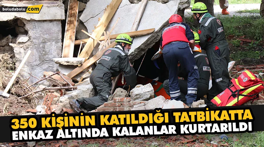 BOLU’DA DEPREM TATBİKATINDA NEFES KESEN ANLAR YAŞANDI BOLU’DA DEPREM TATBİKATINDA NEFES KESEN ANLAR YAŞANDI