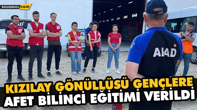 KIZILAY GÖNÜLLÜSÜ GENÇLERE AFET BİLİNCİ EĞİTİMİ VERİLDİ KIZILAY GÖNÜLLÜSÜ GENÇLERE AFET BİLİNCİ EĞİTİMİ VERİLDİ