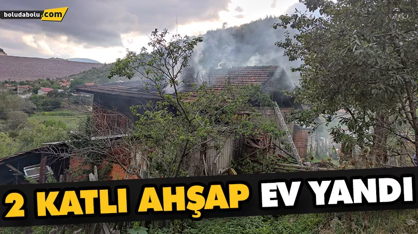 2 KATLI AHŞAP EV YANDI 2 KATLI AHŞAP EV YANDI