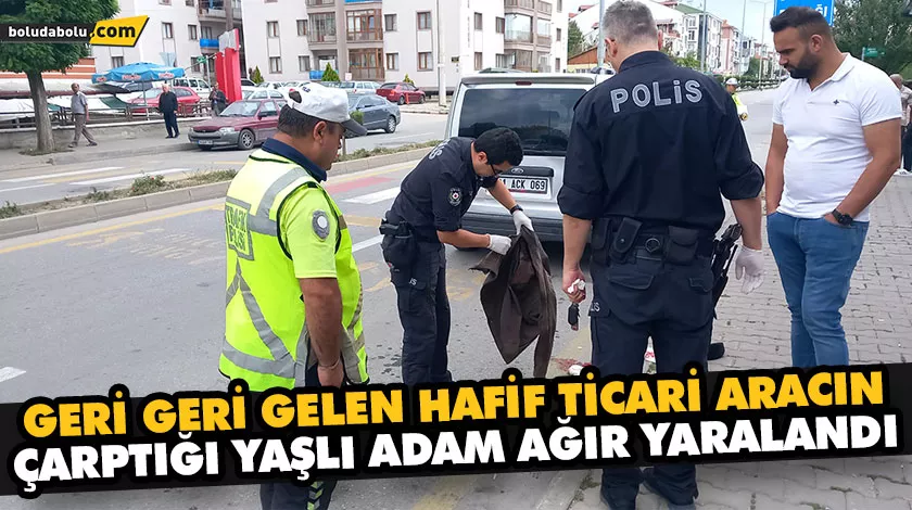 HAFİF TİCARİ ARACIN YAŞLI ADAMA ÇARPMA ANI KAMERALARA YANSIDI HAFİF TİCARİ ARACIN YAŞLI ADAMA ÇARPMA ANI KAMERALARA YANSIDI