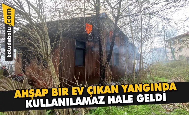 Düzce’de ahşap bir ev çıkan yangında kullanılamaz hale geldi