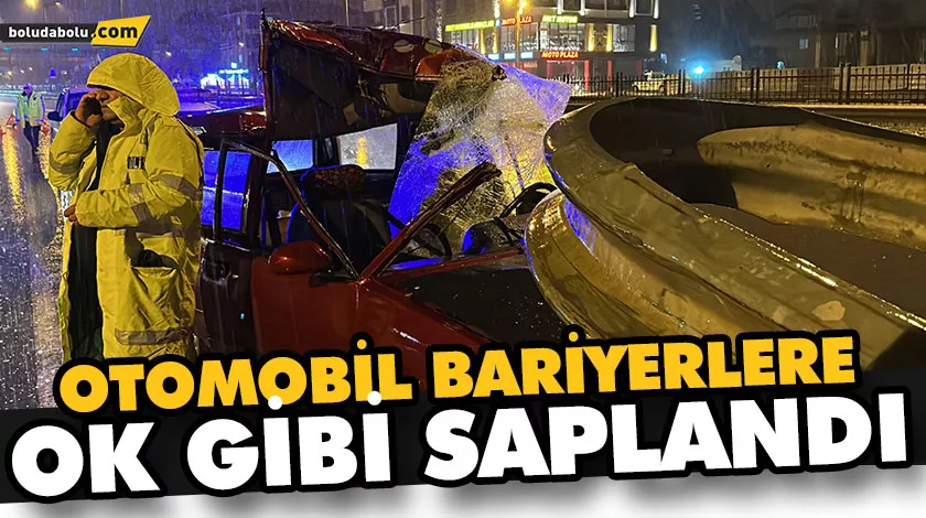 OTOMOBİL BARİYERLERE OK GİBİ SAPLANDI OTOMOBİL BARİYERLERE OK GİBİ SAPLANDI
