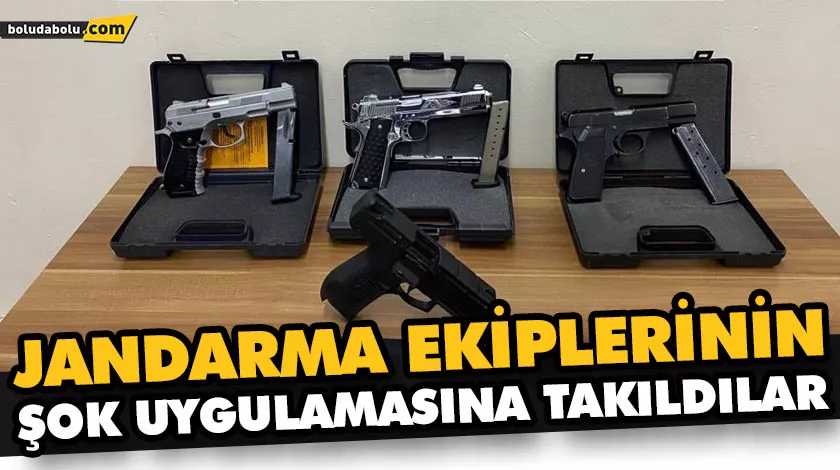 JANDARMA EKİPLERİNİN ŞOK UYGULAMASINA TAKILDILAR: 4 RUHSATSIZ TABANCA ELE GEÇİRİLDİ